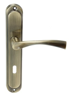   SARA patyna (ROOTHKIN)